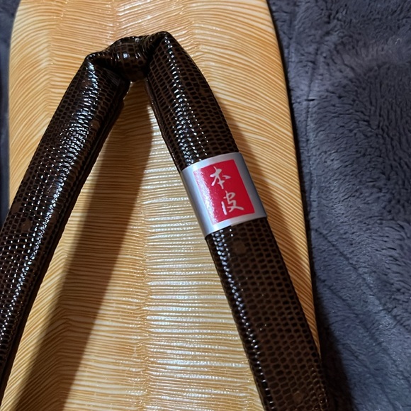 Japanese Setta leather sole and strap, - Picture 2 of 5